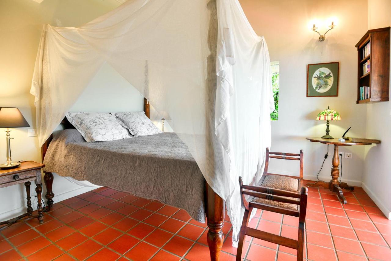 Beausejour Guest House Поант-Ноар Екстериор снимка